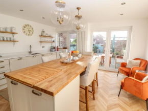 3 Eaton Mews